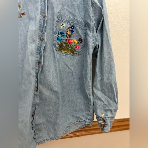 Embroidered Light Blue Denim Shirt - Women - Picture 2 of 7